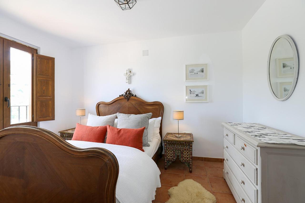 Ferienhaus Stunning Spanish White Village Private Pool Stunning Views *